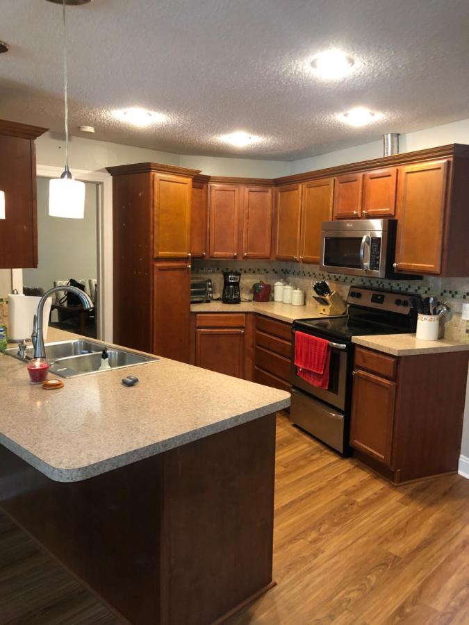 Villa Cheerful 3 Bed House In A Cul- De-Sac! Tampa Exterior foto